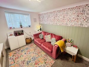 Sitting room- click for photo gallery